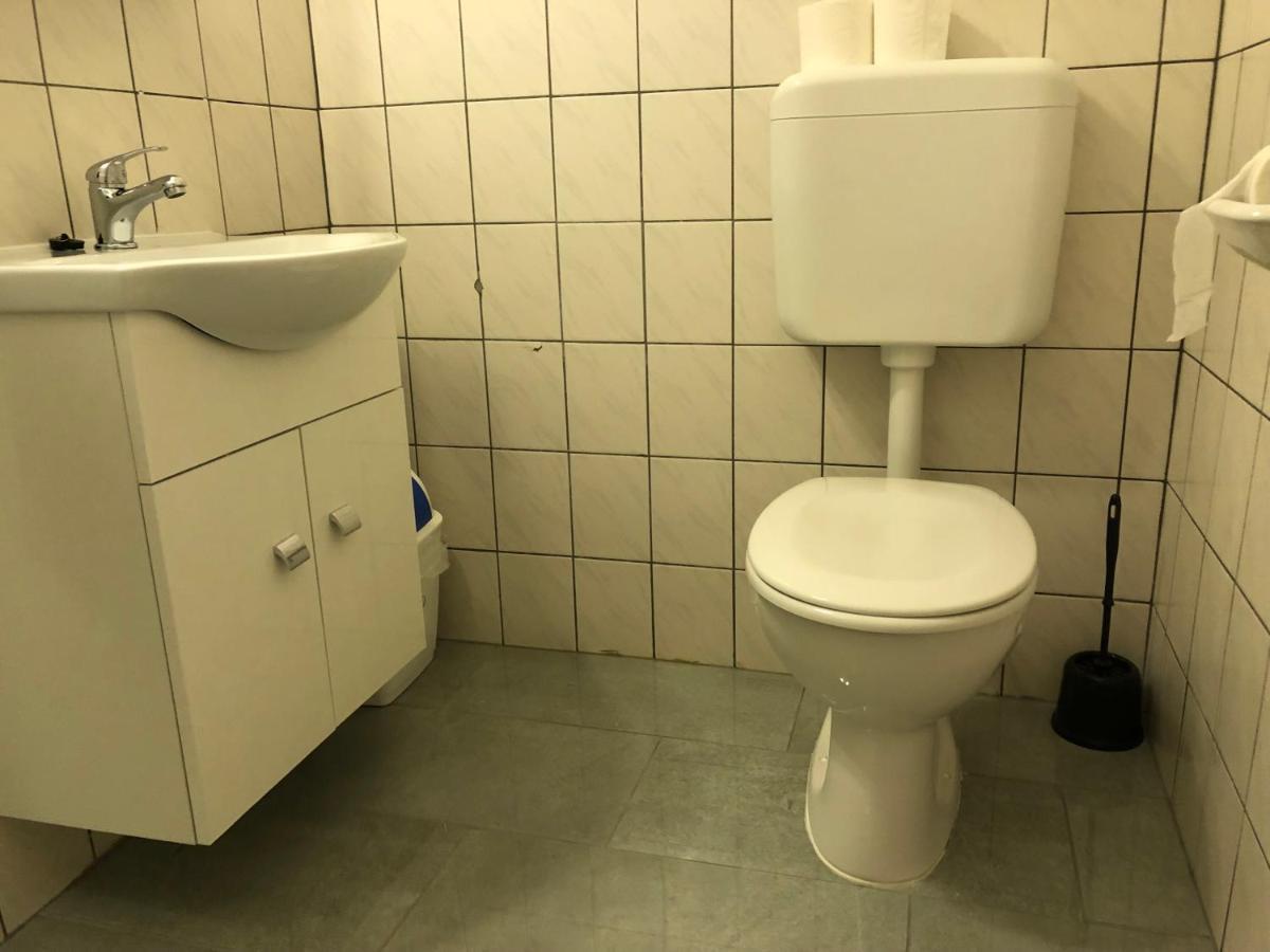 Tisza-Kert Apartmanok Тісафюред Екстер'єр фото